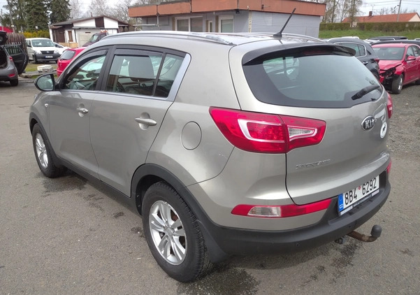 Kia Sportage cena 36039 przebieg: 90787, rok produkcji 2012 z Ścinawa małe 232